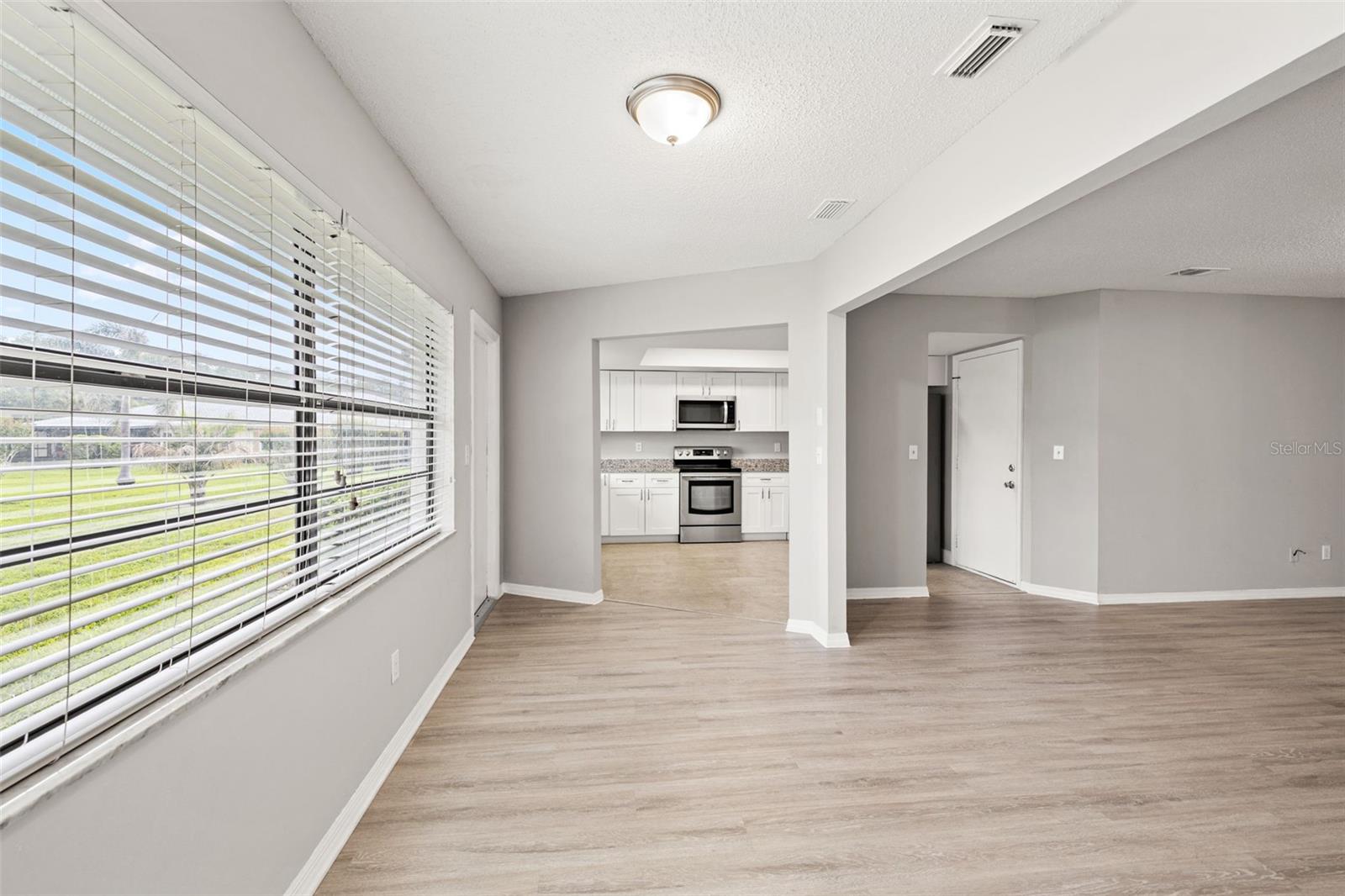 Image 20 of 41 For 2115 Halcyon Drive