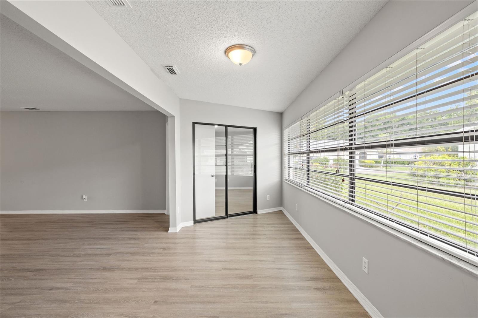 Image 21 of 41 For 2115 Halcyon Drive