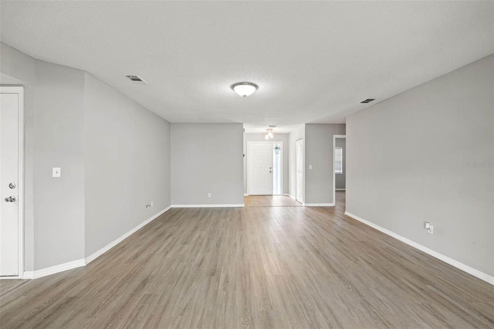 Image 22 of 41 For 2115 Halcyon Drive