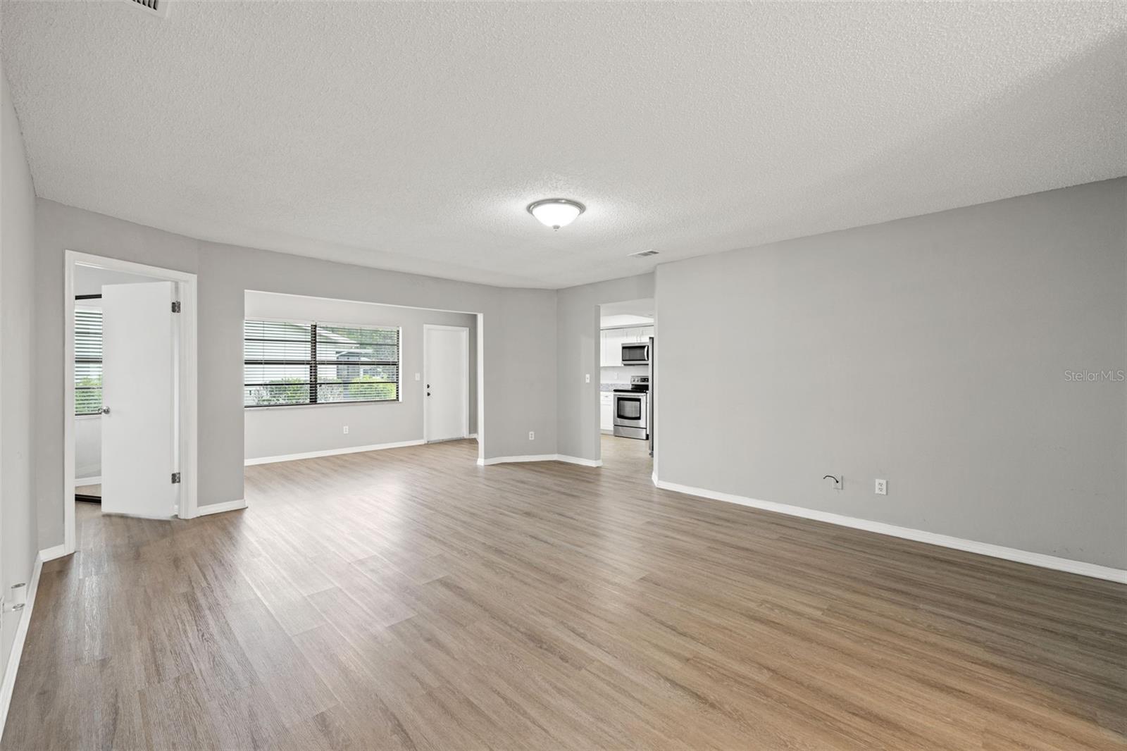 Image 24 of 41 For 2115 Halcyon Drive