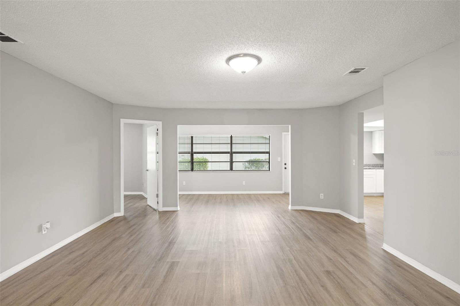 Image 25 of 41 For 2115 Halcyon Drive