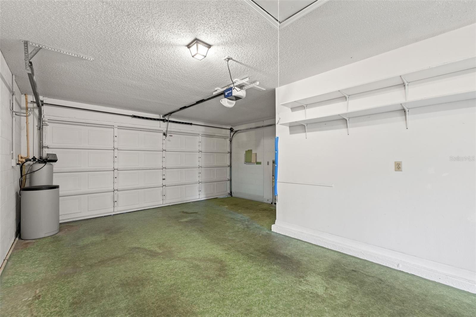 Image 27 of 41 For 2115 Halcyon Drive