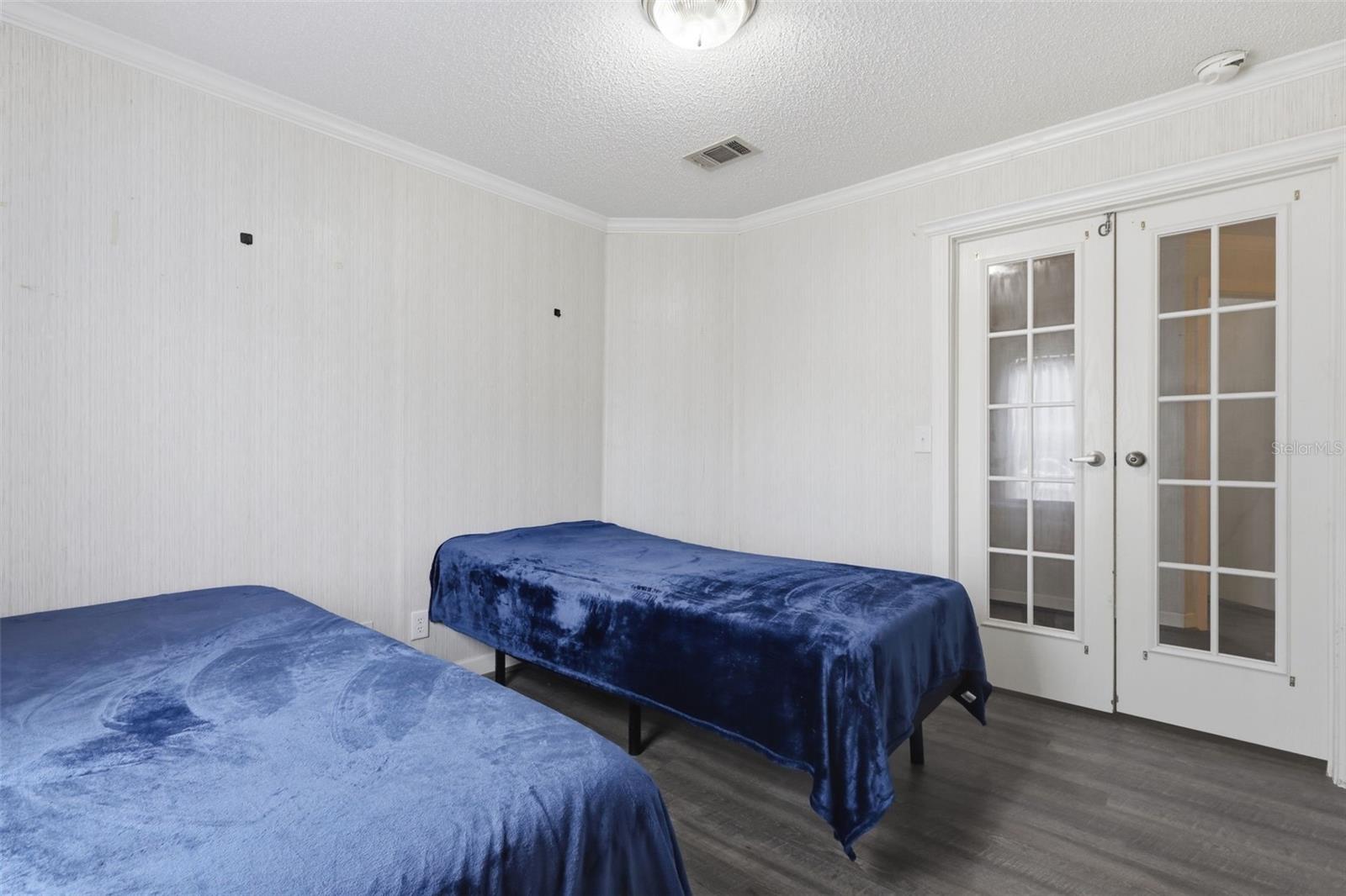 Image 19 of 38 For 8798 66th Avenue