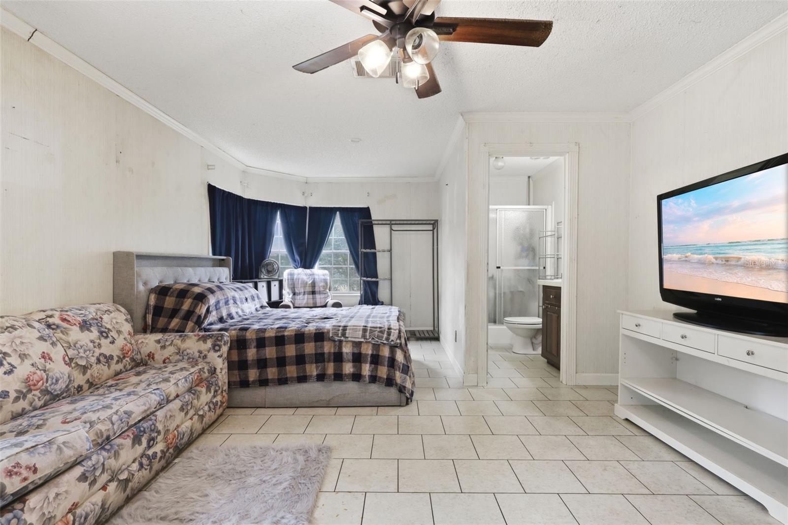 Image 28 of 38 For 8798 66th Avenue