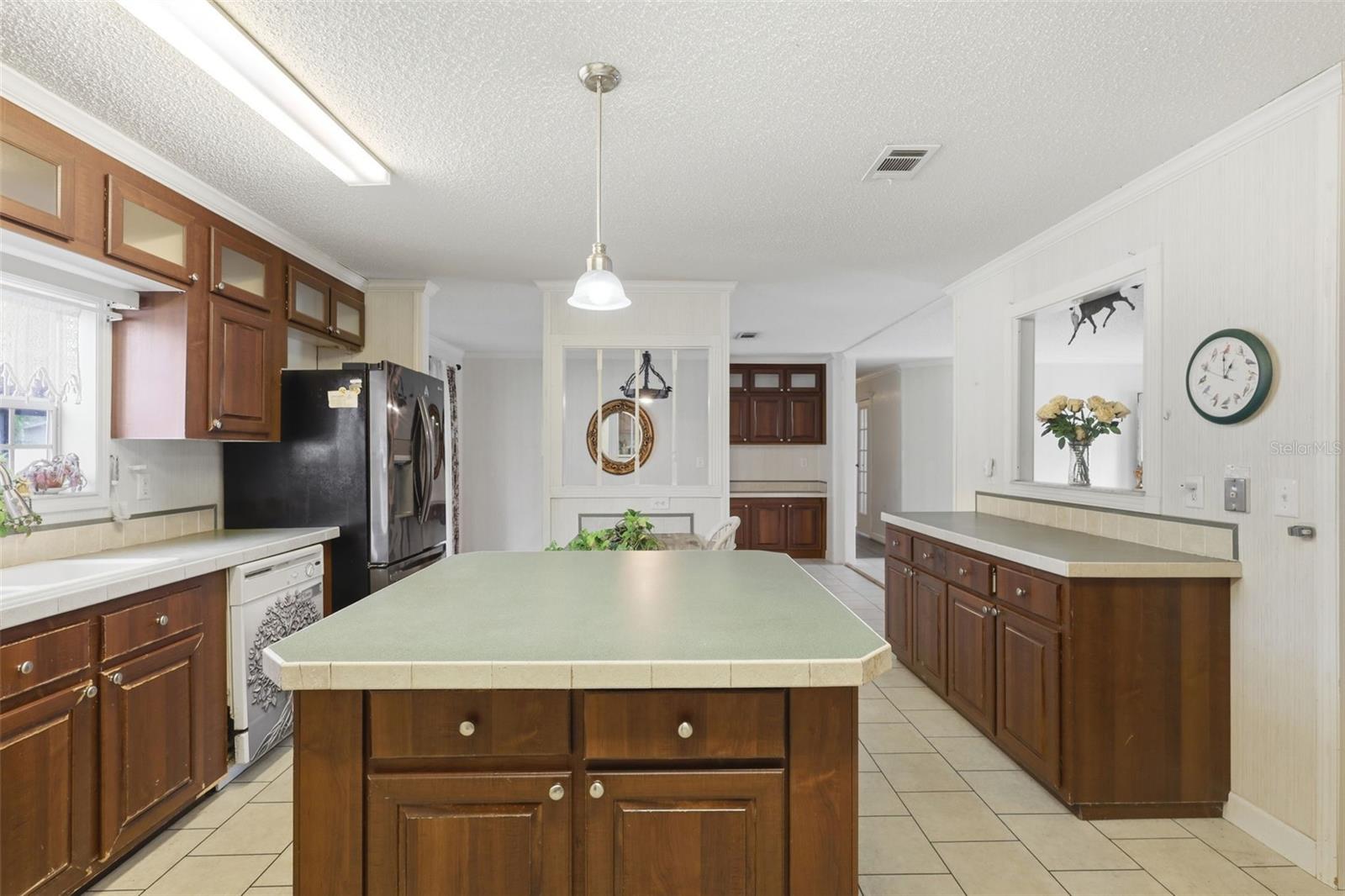 Image 7 of 38 For 8798 66th Avenue