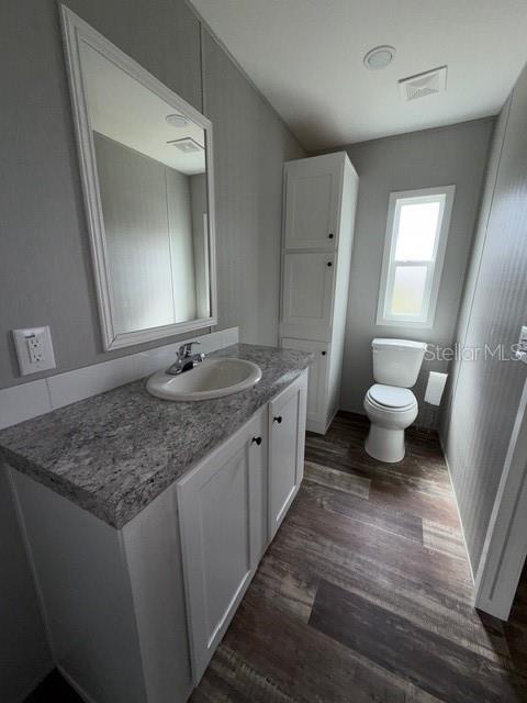 Image 5 of 14 For 13432 Wheeler Road 13422