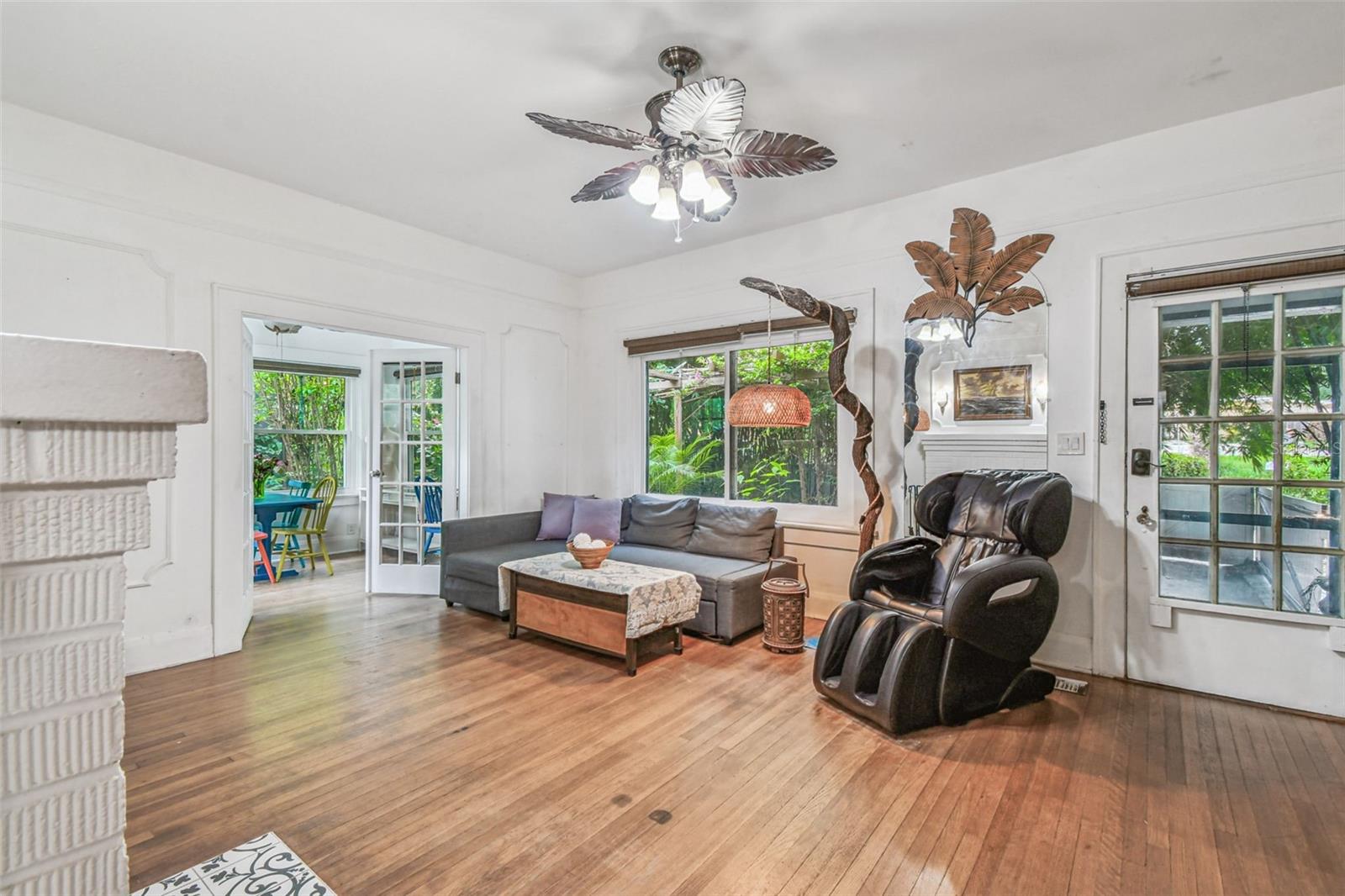 Listing photo id 38 for 3203 Yukon Street