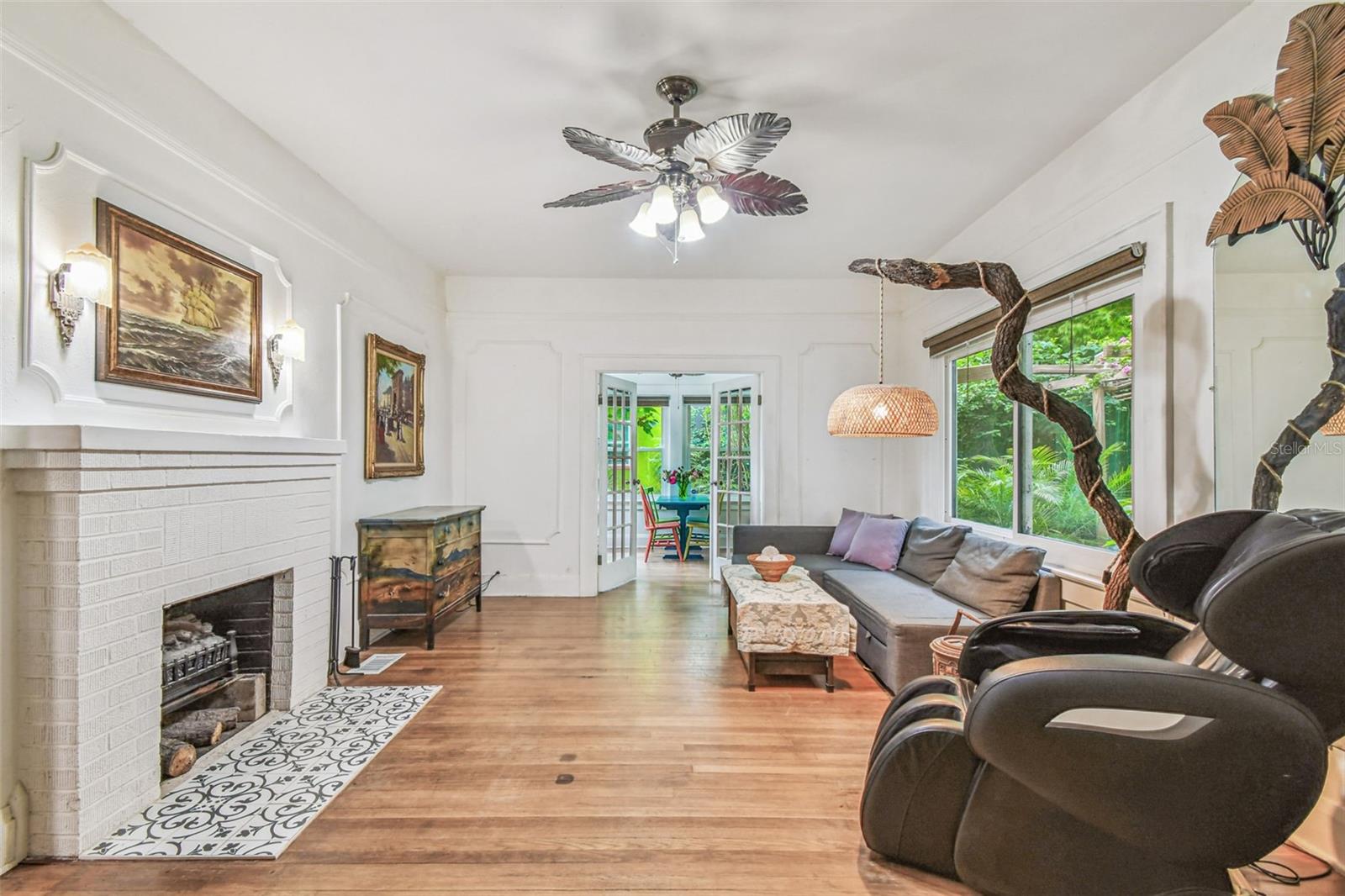Listing photo id 39 for 3203 Yukon Street