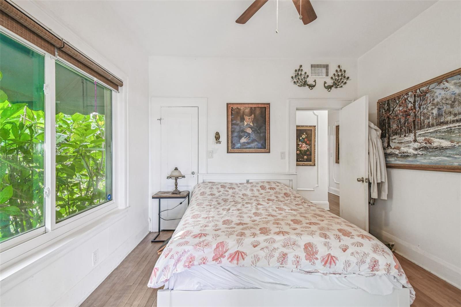 Listing photo id 44 for 3203 Yukon Street