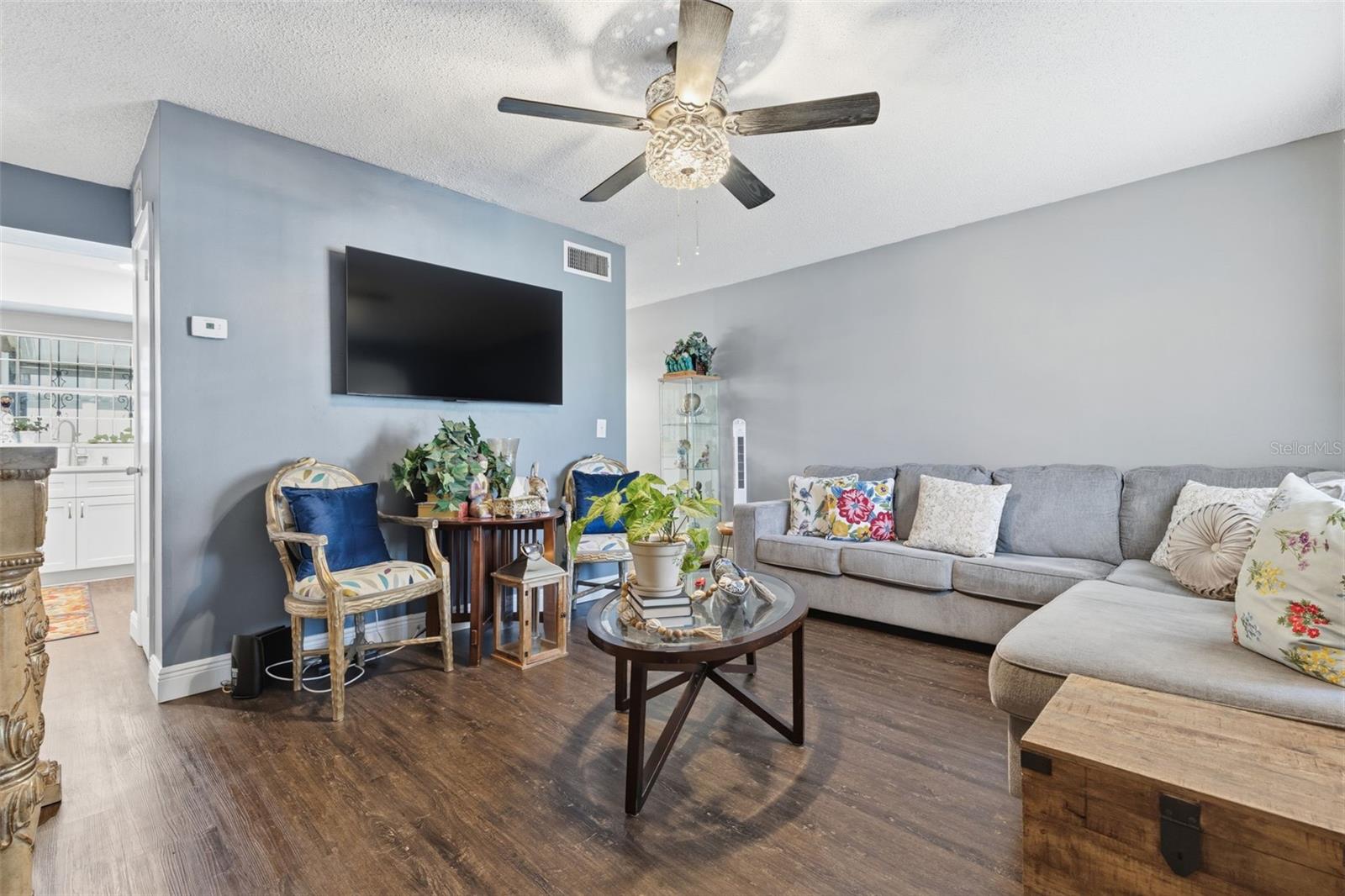 Image 4 of 34 For 7103 Coronado Court