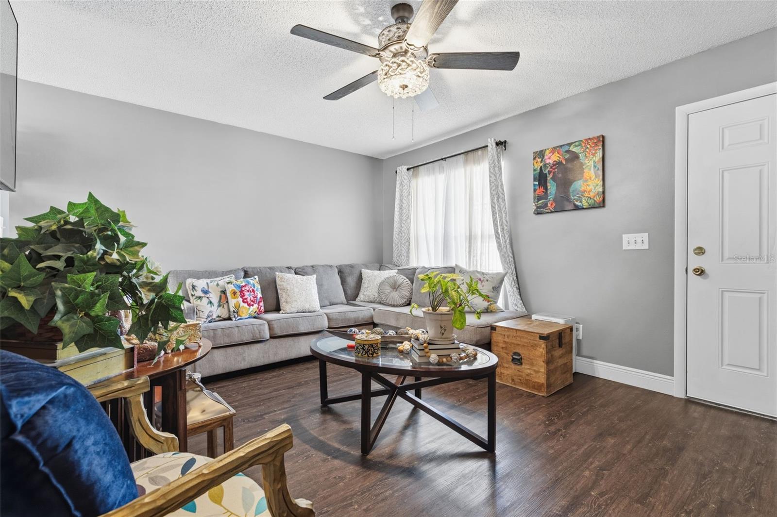 Image 5 of 34 For 7103 Coronado Court