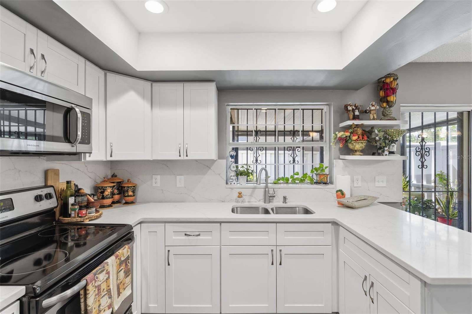 Image 8 of 34 For 7103 Coronado Court