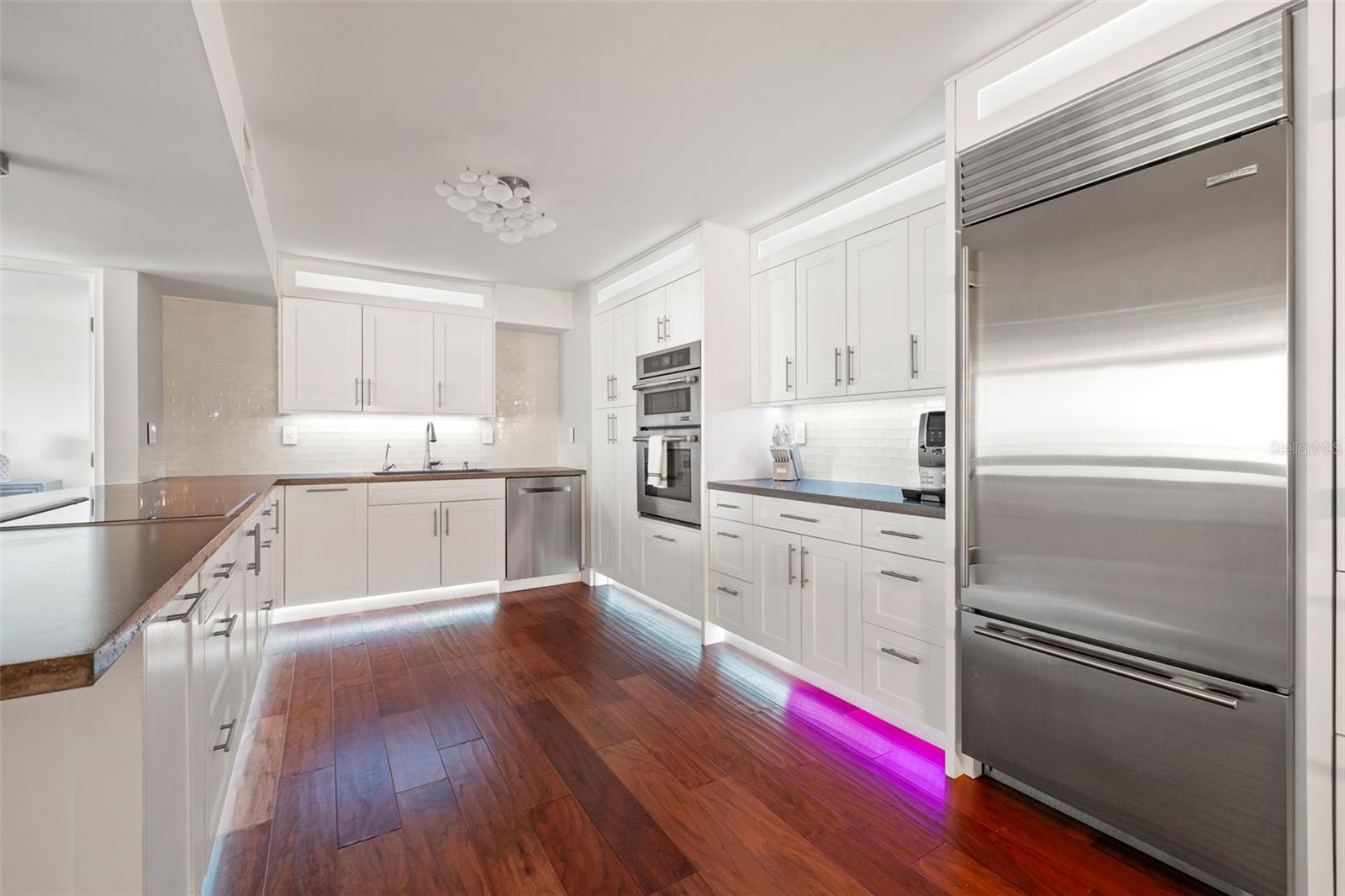 Image 15 of 40 For 500 Treasure Island Causeway 308