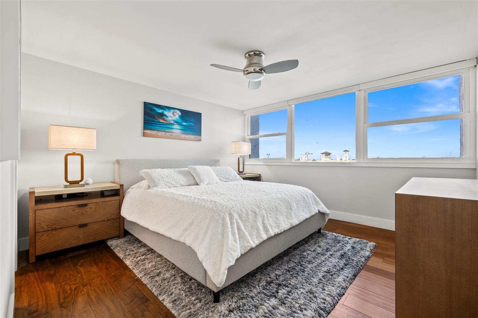 Image 26 of 40 For 500 Treasure Island Causeway 308