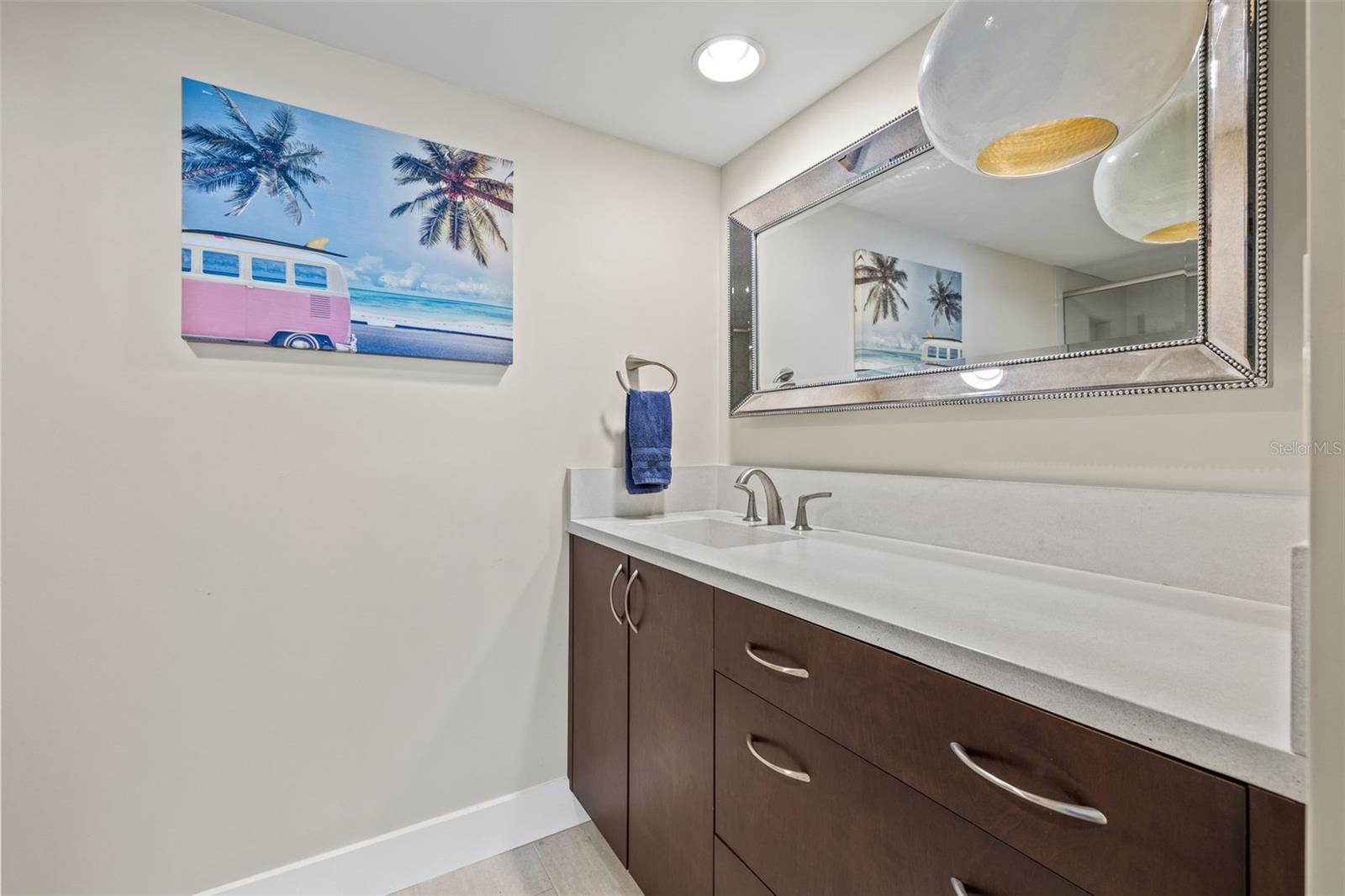 Image 33 of 40 For 500 Treasure Island Causeway 308