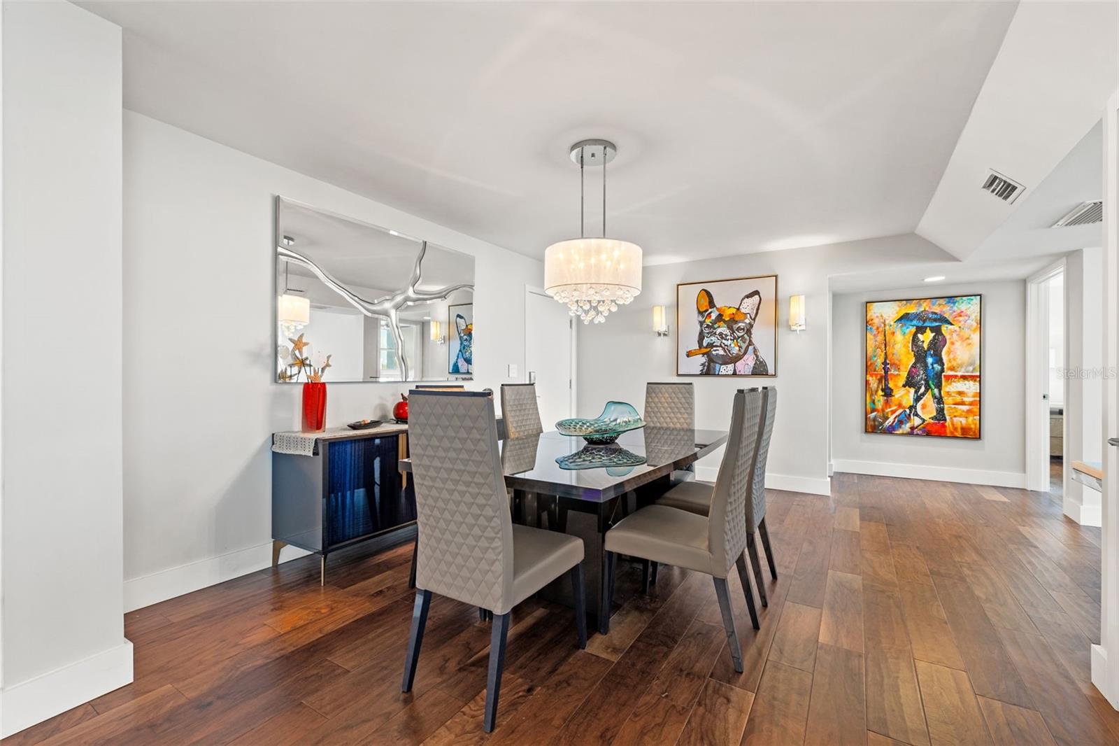 Image 5 of 40 For 500 Treasure Island Causeway 308