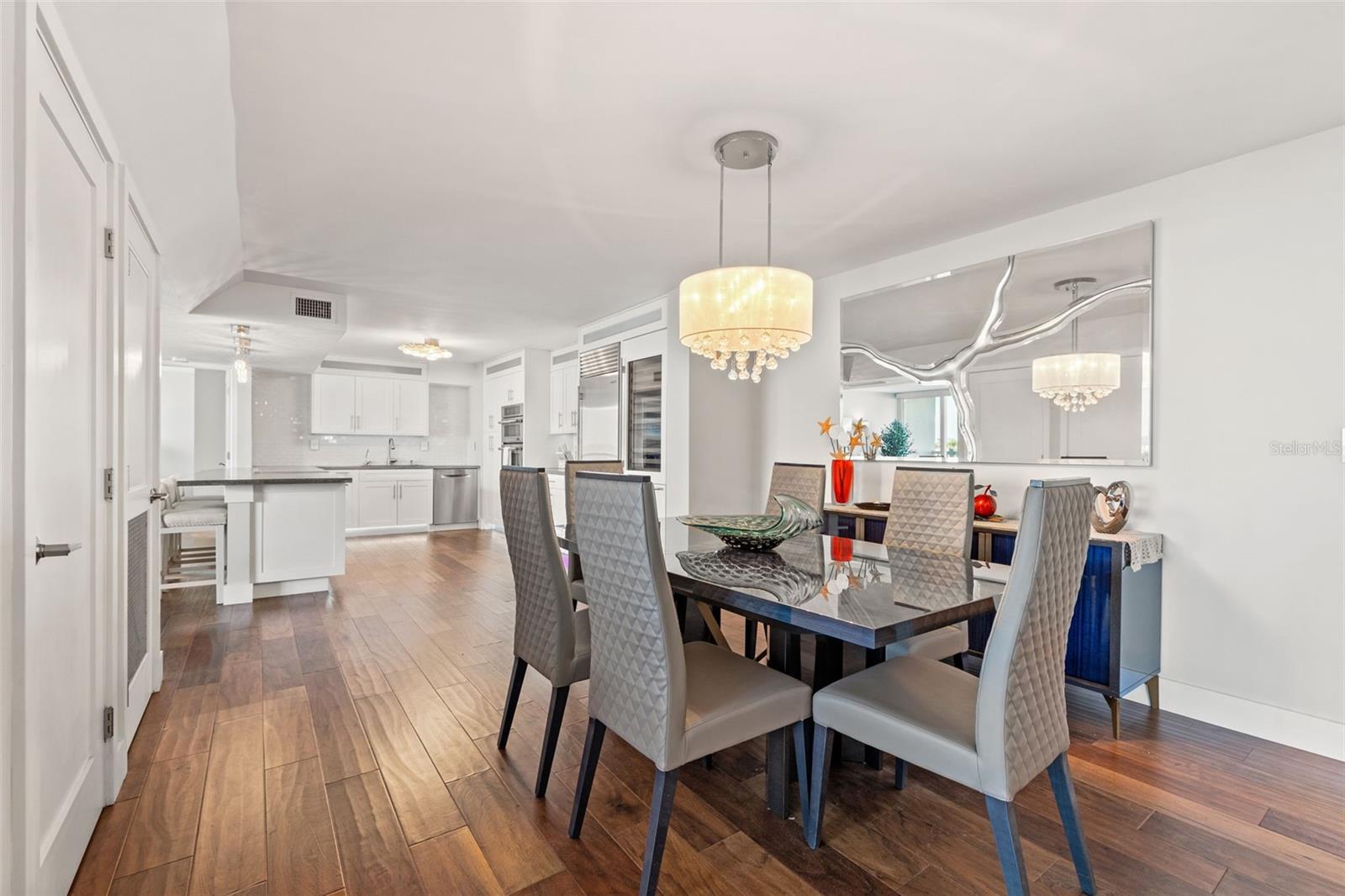 Image 7 of 40 For 500 Treasure Island Causeway 308