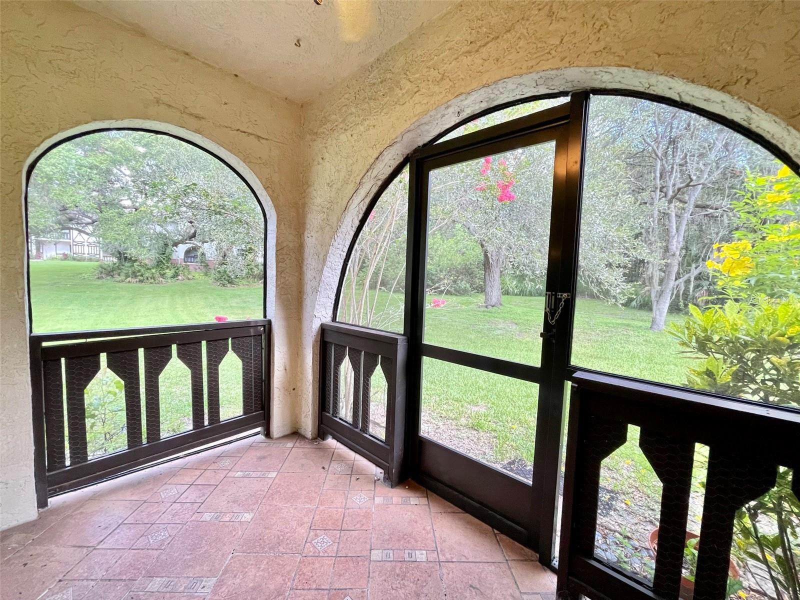 Image 18 of 23 For 420 Bayshore Boulevard 102