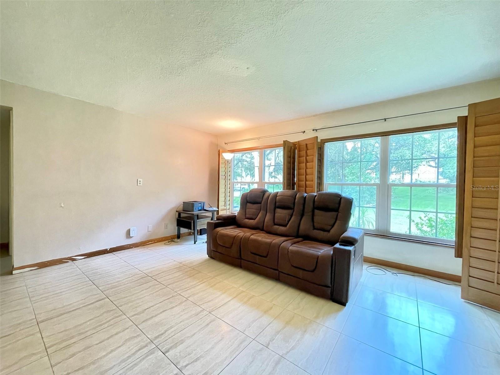 Image 6 of 23 For 420 Bayshore Boulevard 102