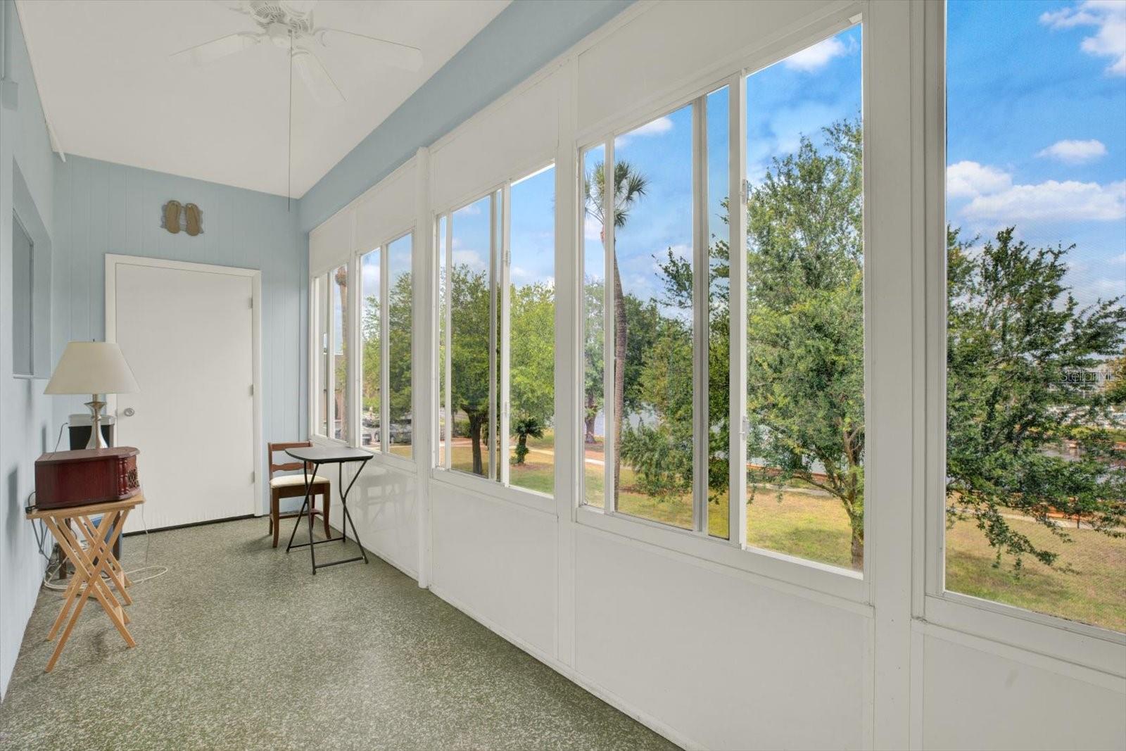 Image 13 of 22 For 11225 82nd Avenue 207