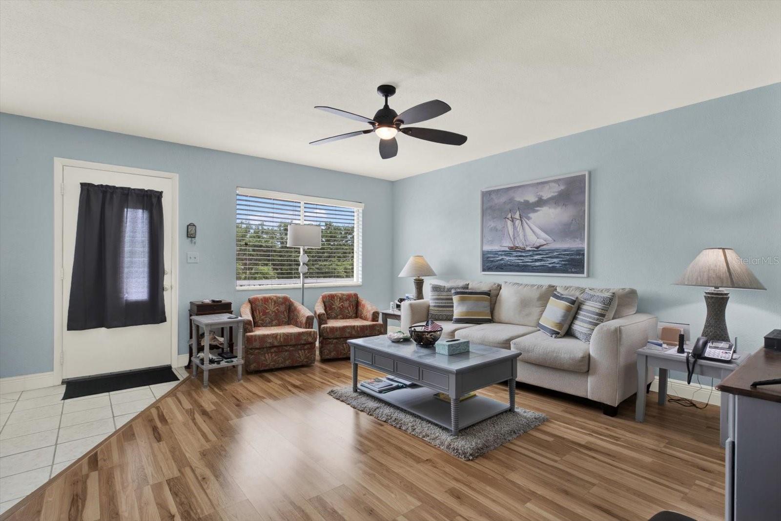 Image 6 of 22 For 11225 82nd Avenue 207