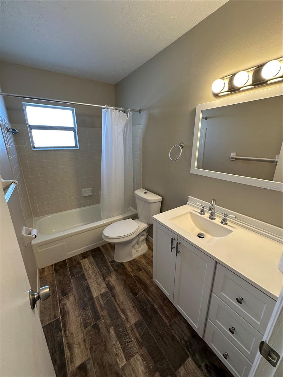 Image 4 of 8 For 1025 Apollo Beach Boulevard D