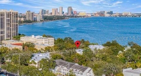 Image 2 of 8 For 3325 Bayshore Boulevard 1