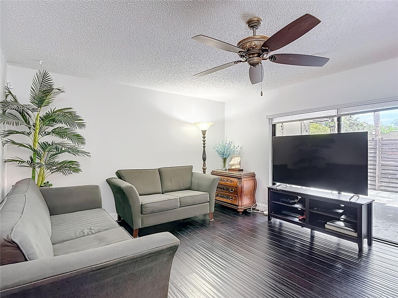 Image 11 of 36 For 15426 Pond Woods Drive