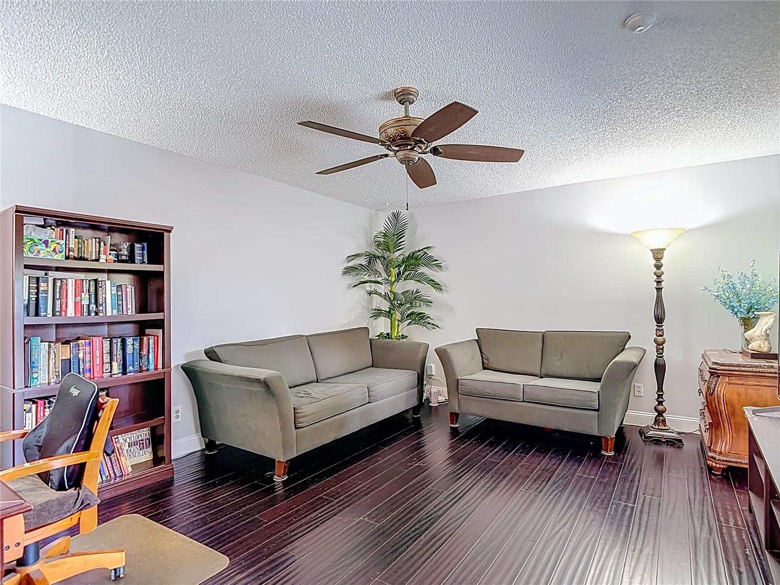 Image 12 of 36 For 15426 Pond Woods Drive