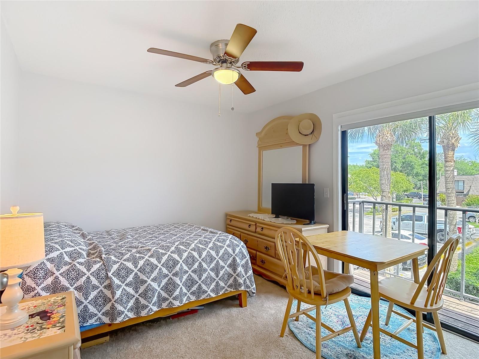 Image 22 of 36 For 15426 Pond Woods Drive