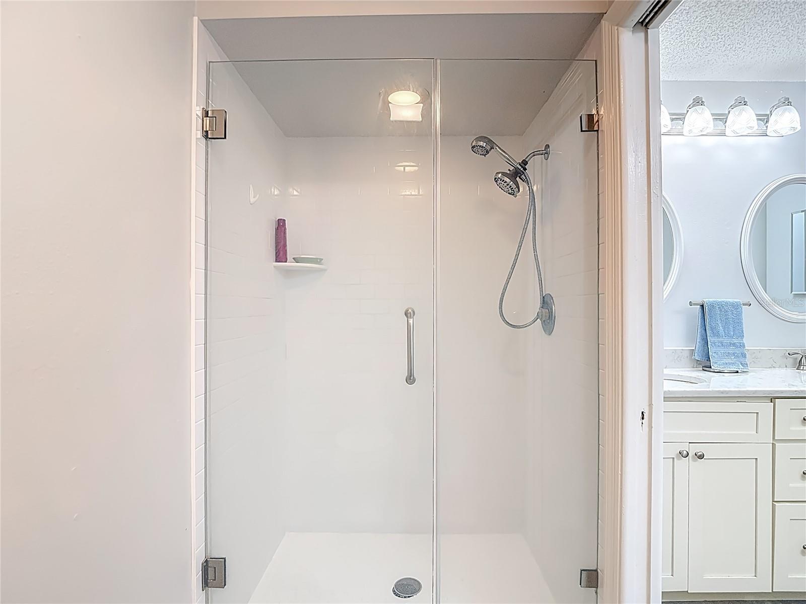 Image 29 of 36 For 15426 Pond Woods Drive