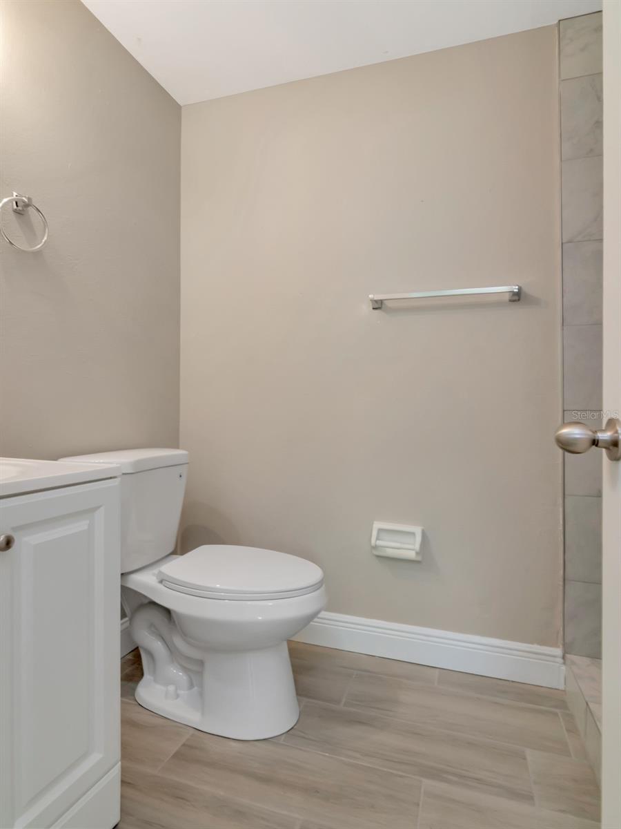 Image 16 of 82 For 1211 62nd Avenue E