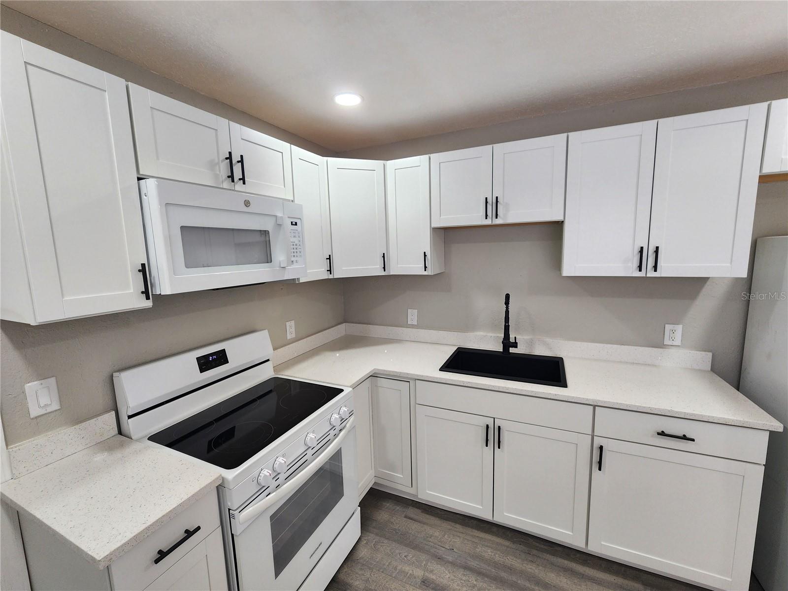 Image 27 of 82 For 1211 62nd Avenue E