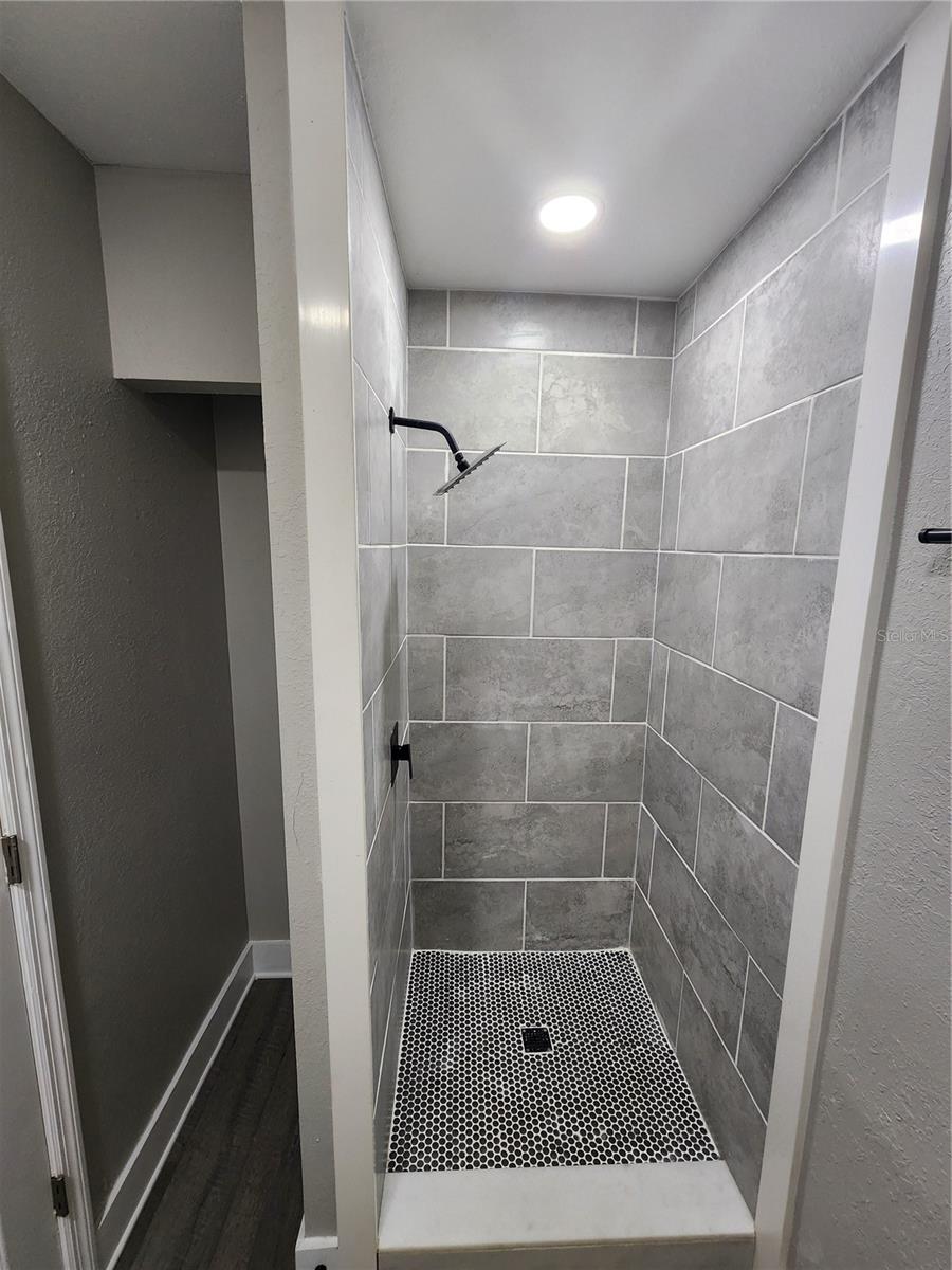 Image 36 of 82 For 1211 62nd Avenue E