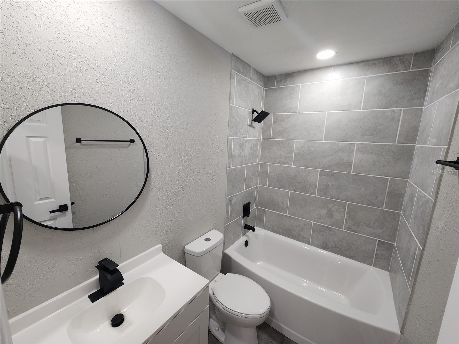 Image 41 of 82 For 1211 62nd Avenue E