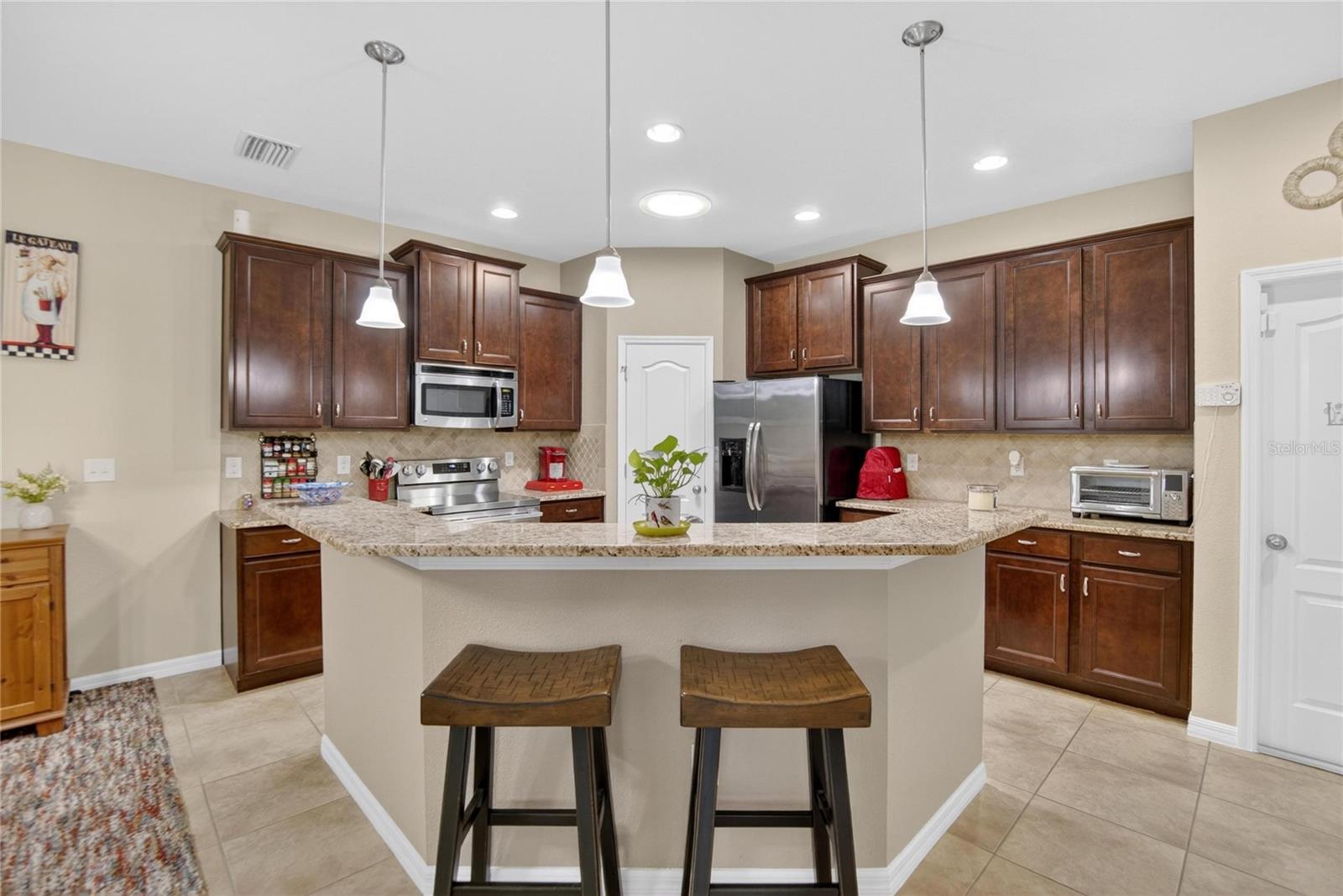 Image 10 of 61 For 7418 Surrey Pines Drive