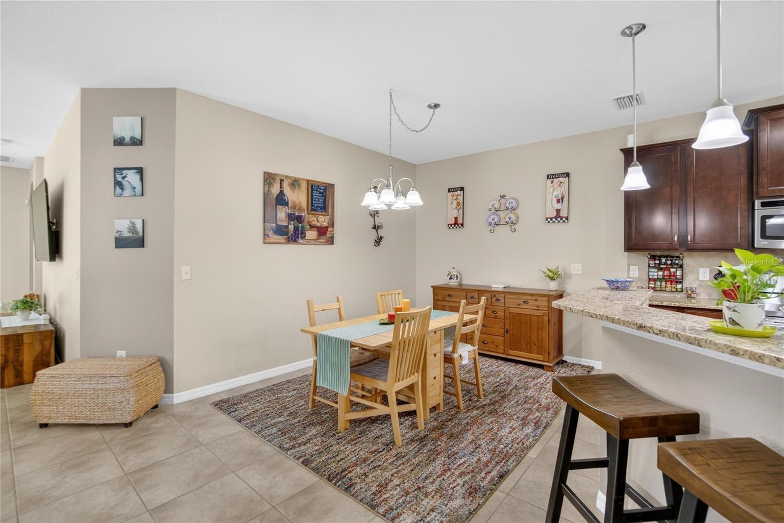 Image 16 of 61 For 7418 Surrey Pines Drive