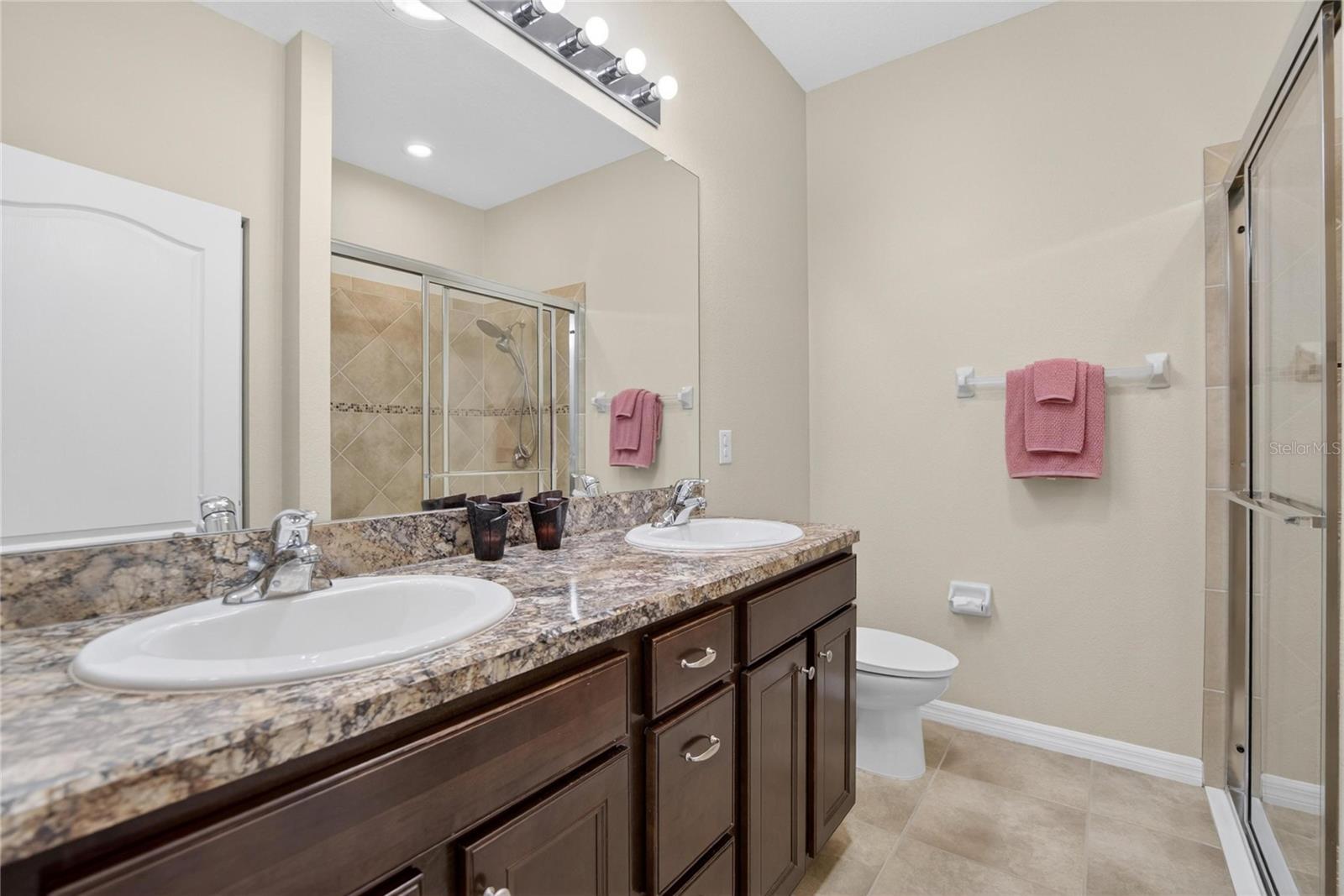 Image 23 of 61 For 7418 Surrey Pines Drive