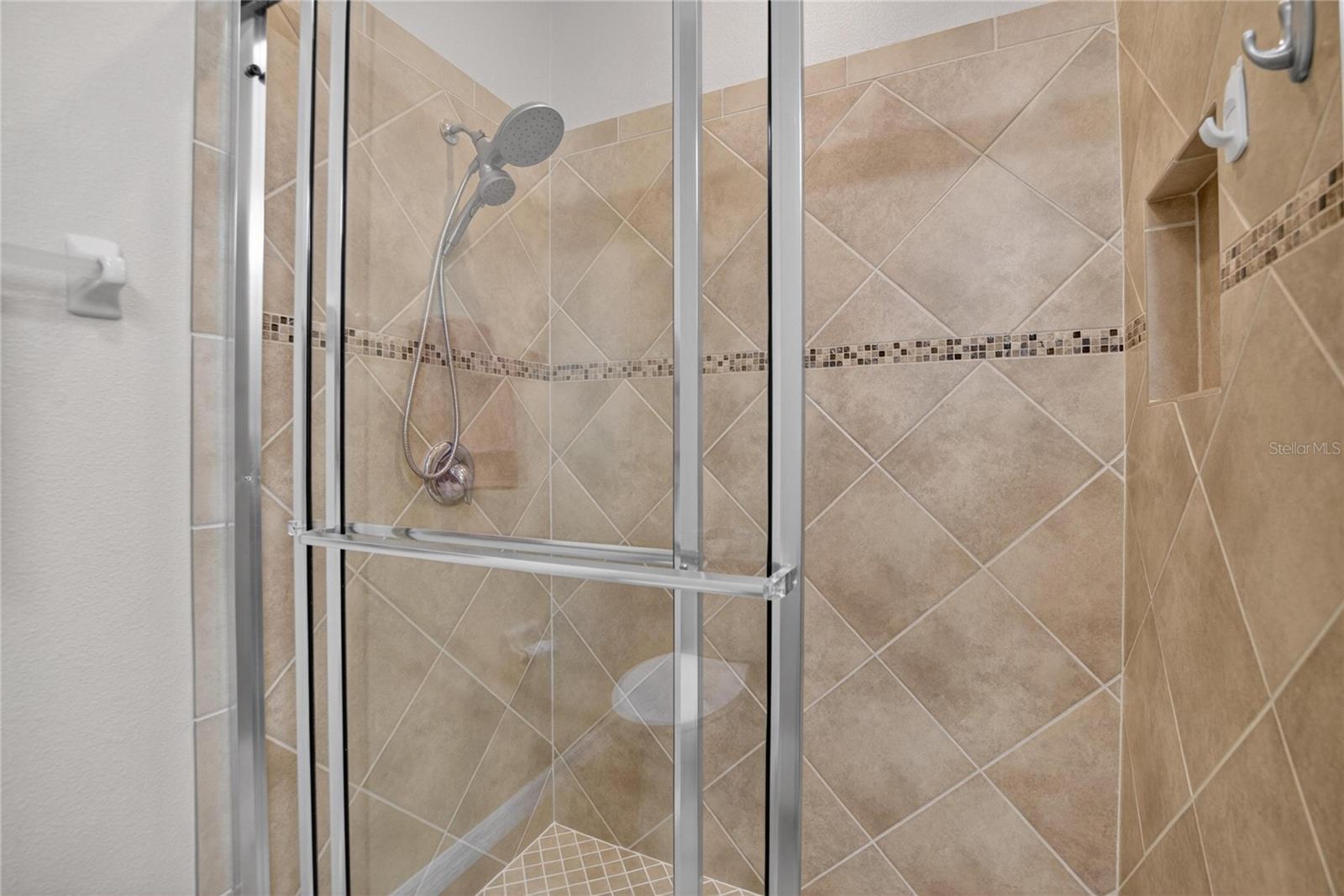 Image 24 of 61 For 7418 Surrey Pines Drive