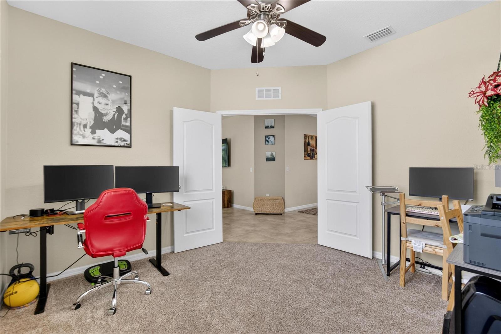 Image 31 of 61 For 7418 Surrey Pines Drive