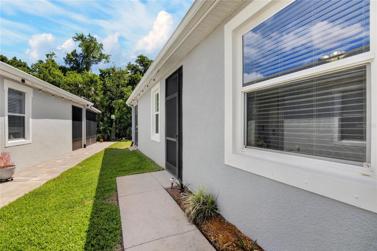 Image 4 of 61 For 7418 Surrey Pines Drive