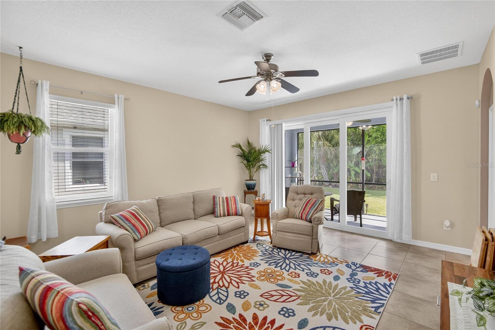 Image 8 of 61 For 7418 Surrey Pines Drive