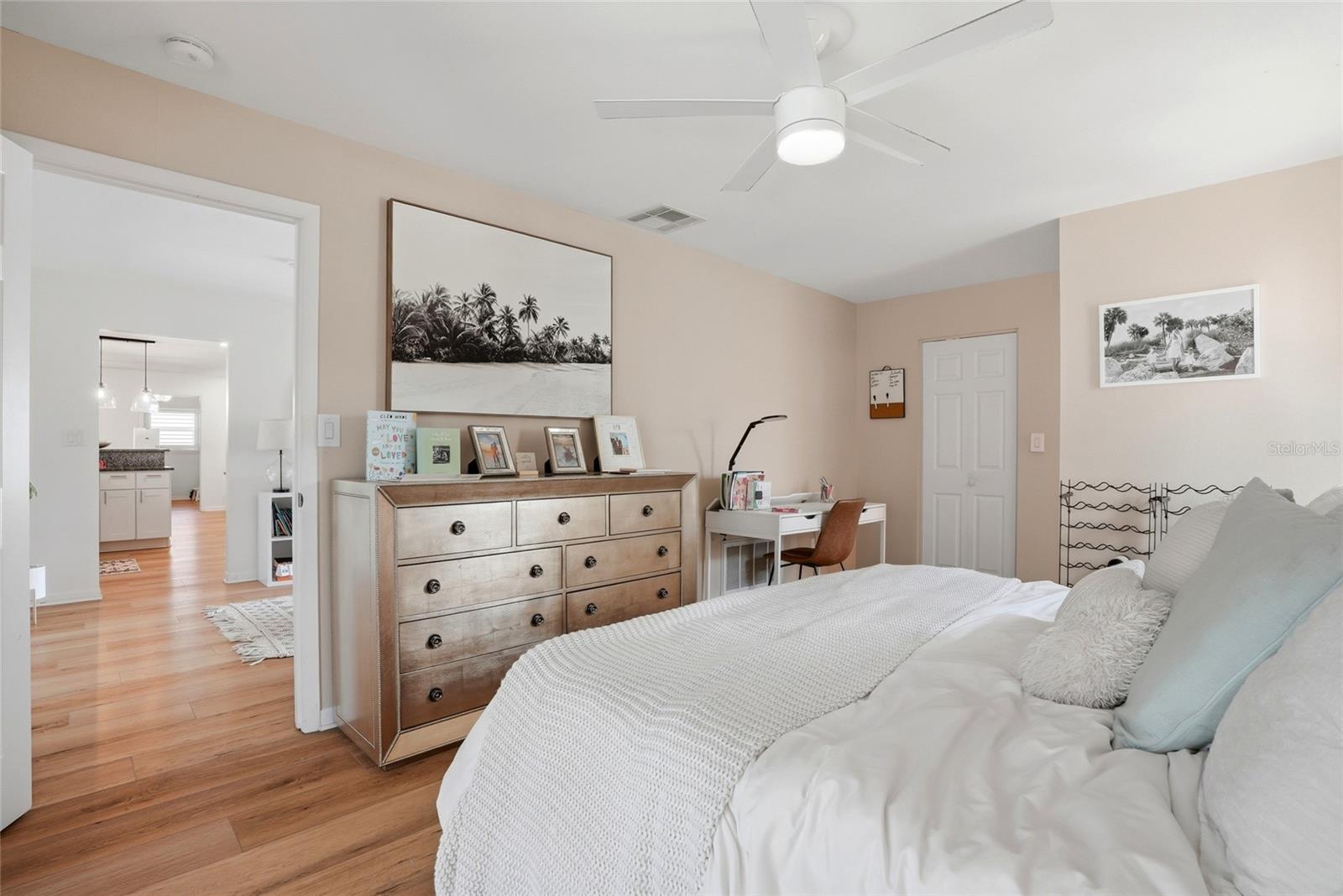 Image 13 of 49 For 2089 Swan Lane