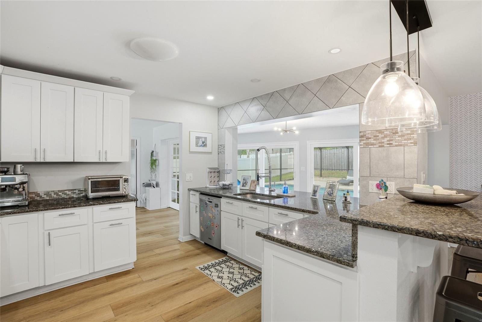 Image 19 of 49 For 2089 Swan Lane