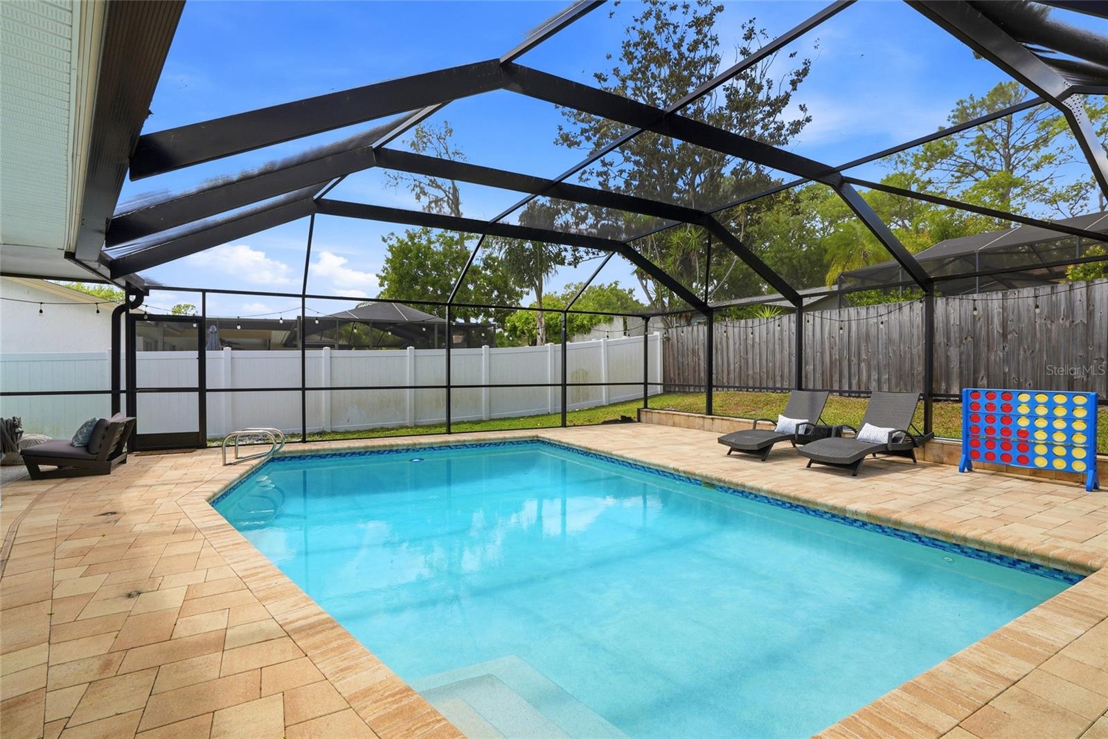 Image 36 of 49 For 2089 Swan Lane