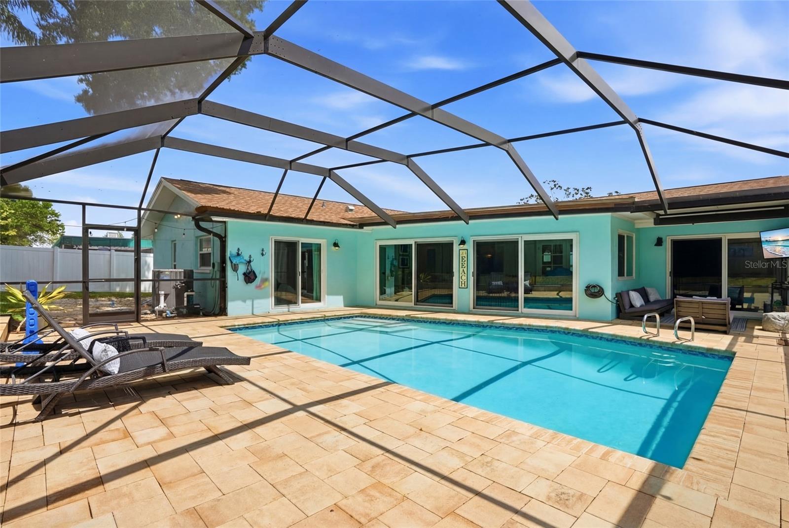 Image 38 of 49 For 2089 Swan Lane