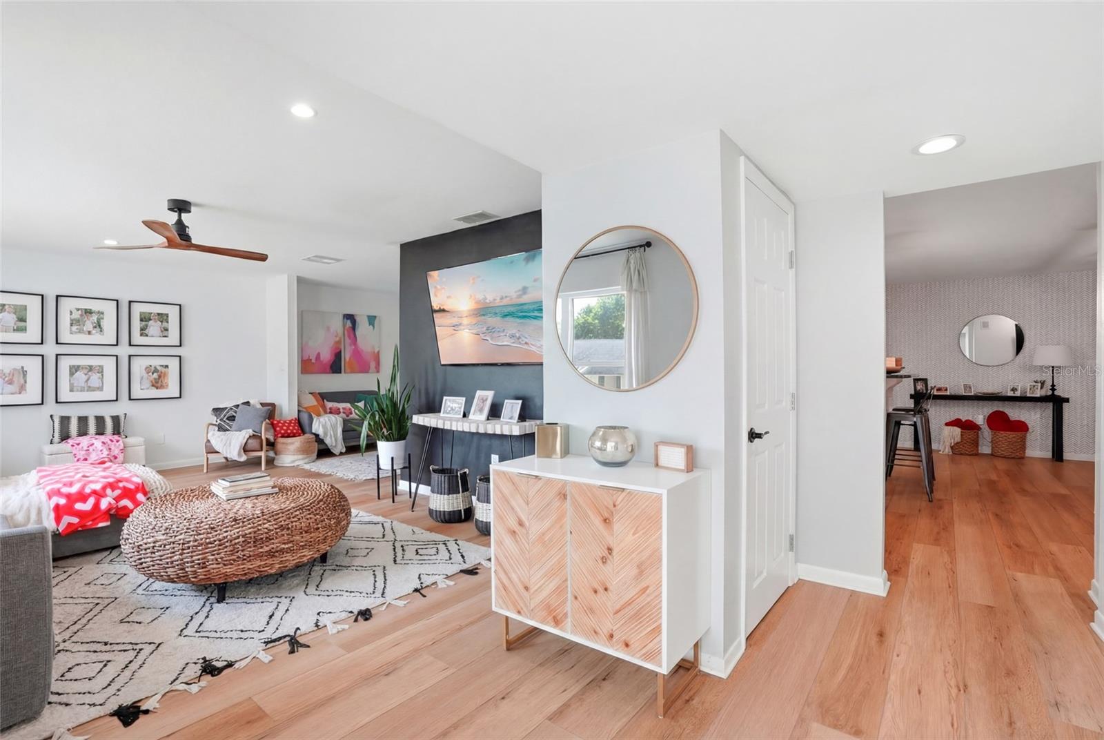 Image 4 of 49 For 2089 Swan Lane