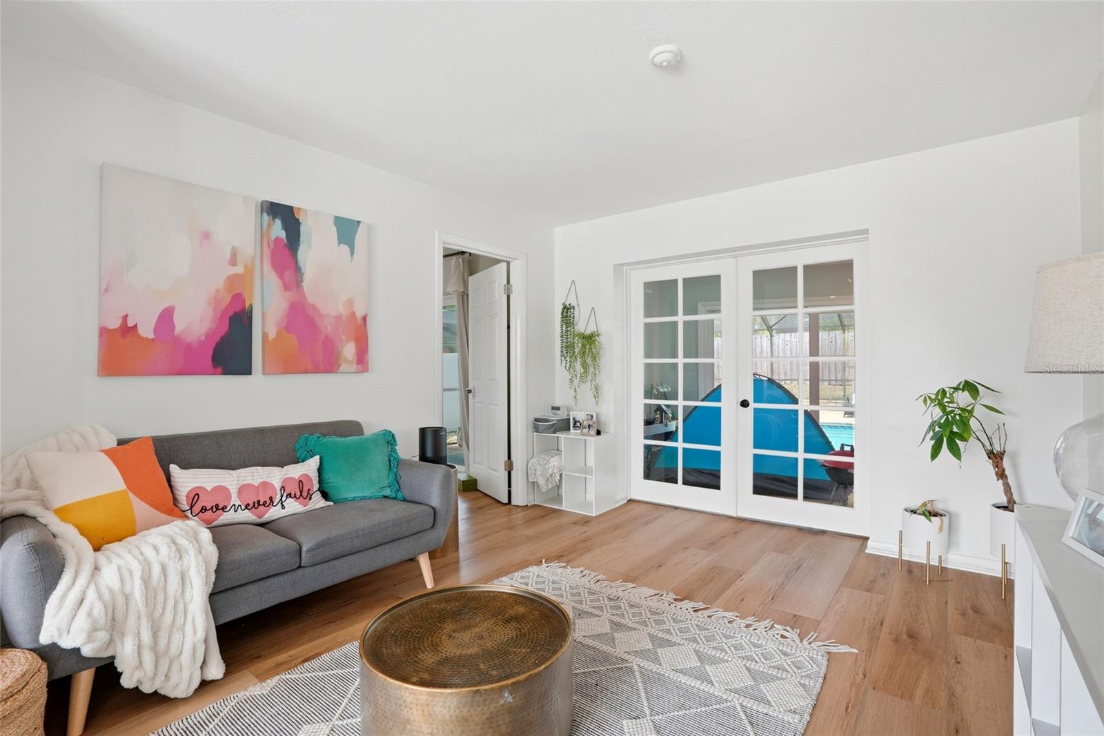 Image 9 of 49 For 2089 Swan Lane