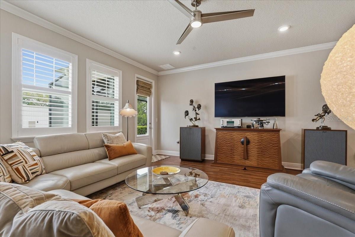 Image 21 of 66 For 603 Ozona Village Drive