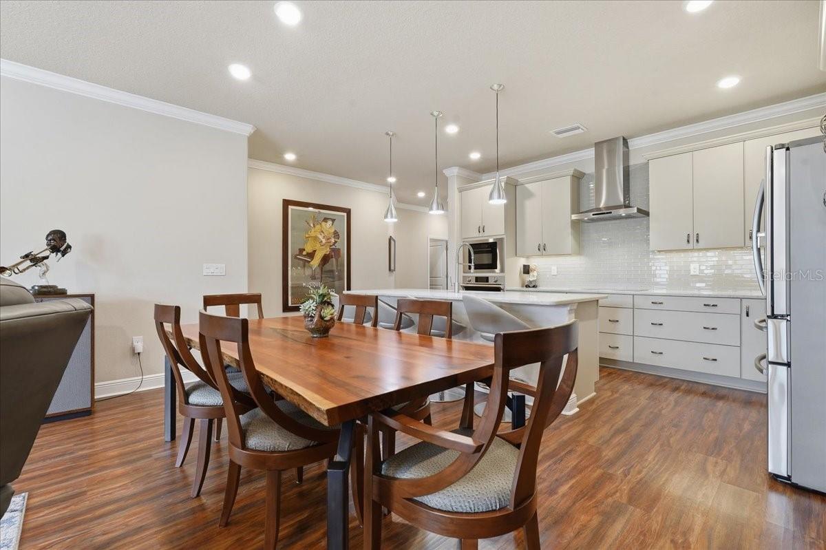 Image 4 of 66 For 603 Ozona Village Drive